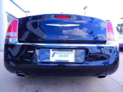 2012 Chrysler 300  Limited
