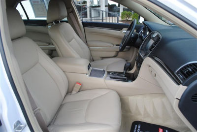 2011 Chrysler 300  Limited