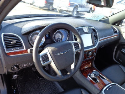 2012 Chrysler 300  Limited