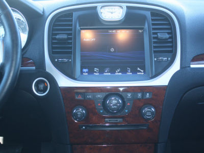 2012 Chrysler 300  Limited