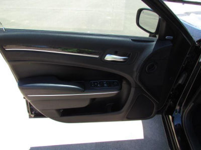 2011 Chrysler 300  Limited