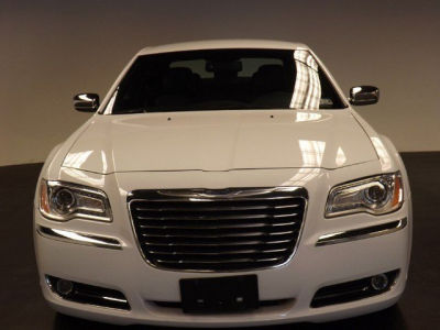 2012 Chrysler 300  Limited