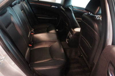 2012 Chrysler 300  Limited