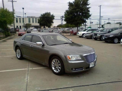 2012 Chrysler 300  Limited