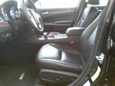 2012 Chrysler 300  Limited