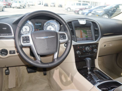 2011 Chrysler 300  Limited