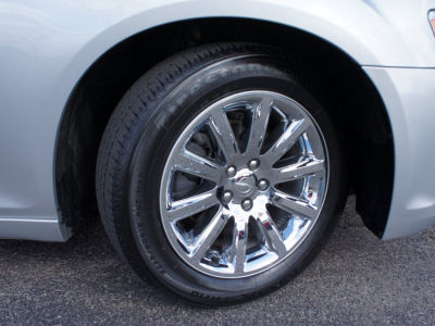 2012 Chrysler 300  Limited