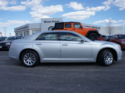 2012 Chrysler 300  Limited