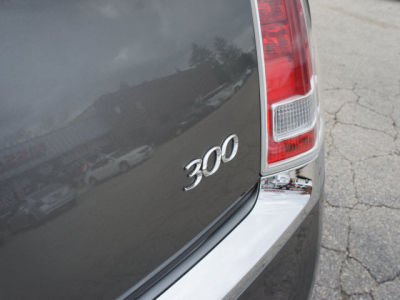 2012 Chrysler 300  Limited