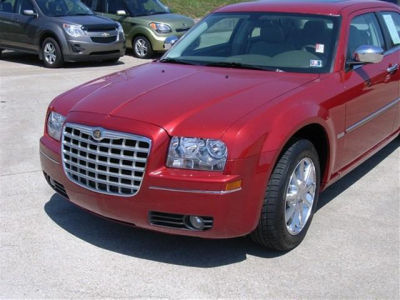 2010 Chrysler 300  Touring/Signature Series