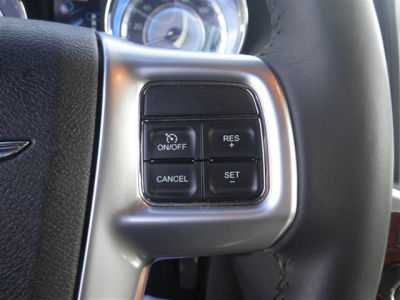 2012 Chrysler 300  Limited