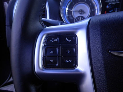 2012 Chrysler 300  Limited