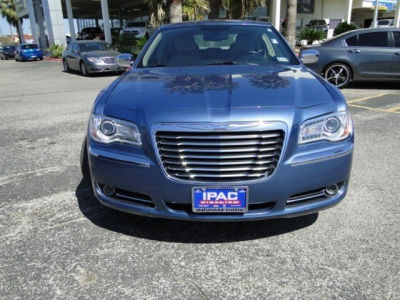 2011 Chrysler 300  Limited