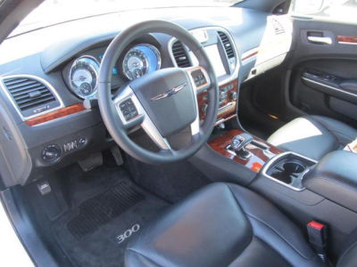 2012 Chrysler 300  Limited