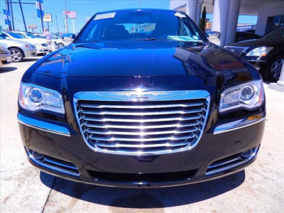 2012 Chrysler 300  Limited