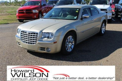 2010 Chrysler 300  BASE