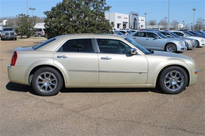 2010 Chrysler 300  BASE