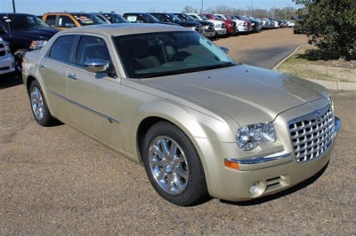 2010 Chrysler 300  BASE
