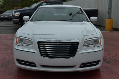 2013 Chrysler 300  Base