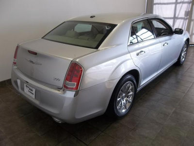 2011 Chrysler 300  Limited