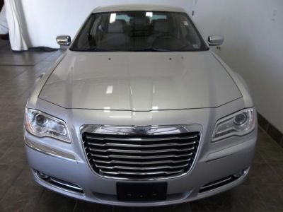 2011 Chrysler 300  Limited