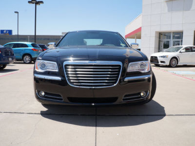 2012 Chrysler 300  Limited