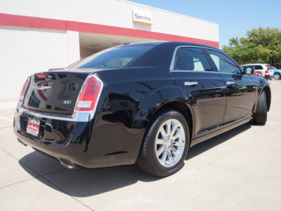 2012 Chrysler 300  Limited