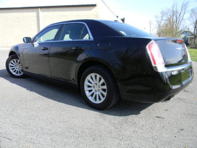 2013 Chrysler 300  Base
