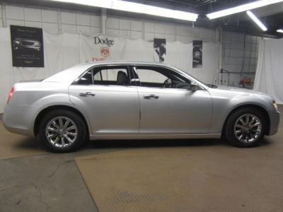 2012 Chrysler 300  Limited