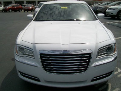 2013 Chrysler 300  Base
