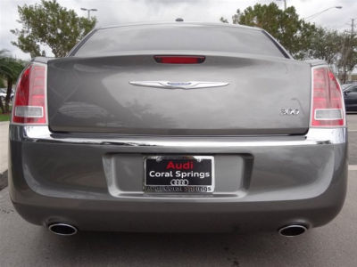 2011 Chrysler 300  Limited