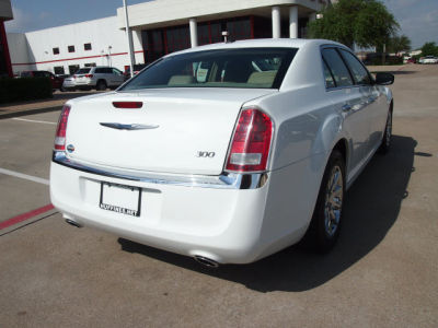 2012 Chrysler 300  Limited