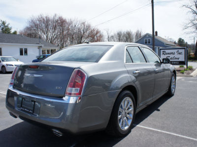 2012 Chrysler 300  Limited