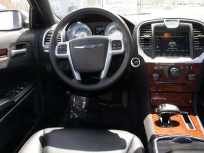 2012 Chrysler 300  Limited