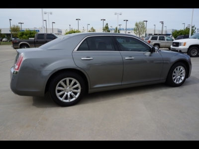 2012 Chrysler 300  Limited