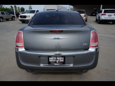 2012 Chrysler 300  Limited