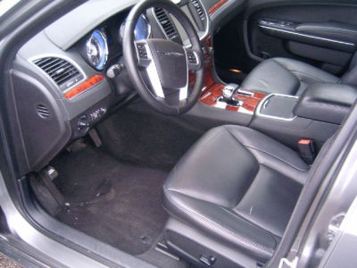 2012 Chrysler 300  Limited