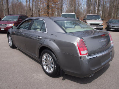 2011 Chrysler 300  Limited