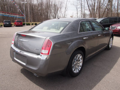 2011 Chrysler 300  Limited