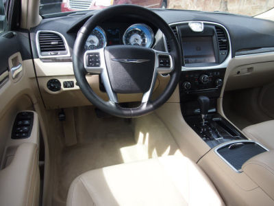 2011 Chrysler 300  Limited