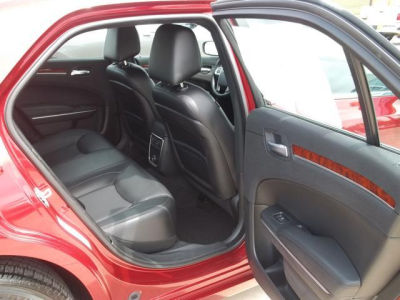 2012 Chrysler 300  Limited