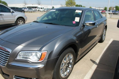 2012 Chrysler 300  Limited