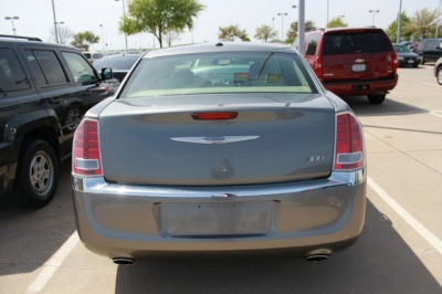 2012 Chrysler 300  Limited