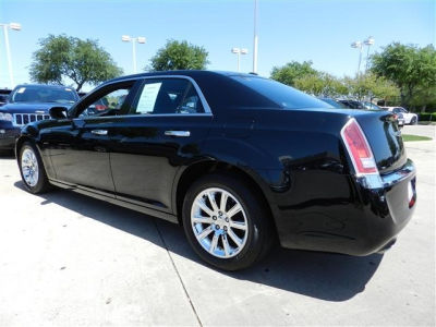2012 Chrysler 300  Limited