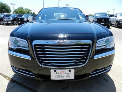 2012 Chrysler 300  Limited