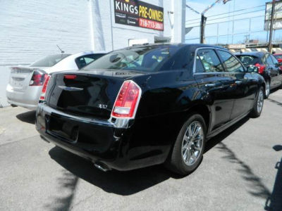 2012 Chrysler 300  Limited