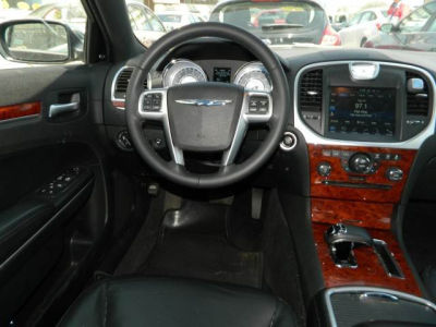 2012 Chrysler 300  Limited