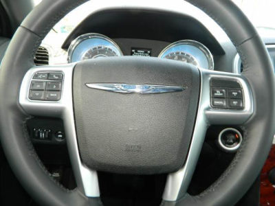 2012 Chrysler 300  Limited