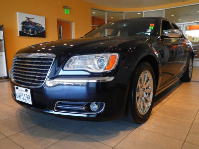 2012 Chrysler 300  Limited