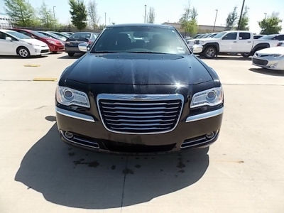 2012 Chrysler 300  Limited